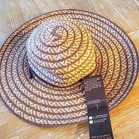 Free Authority Outdoors Sun Hat Tan Floppy UPF Protection One Size NWT - Picture 1 of 7